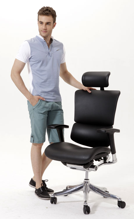 expert-sail-leather-adjustments.jpg